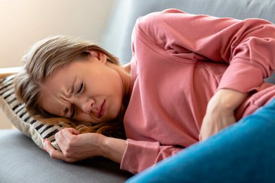 Боль в печени, котрую поможет убрать капельница для печени
